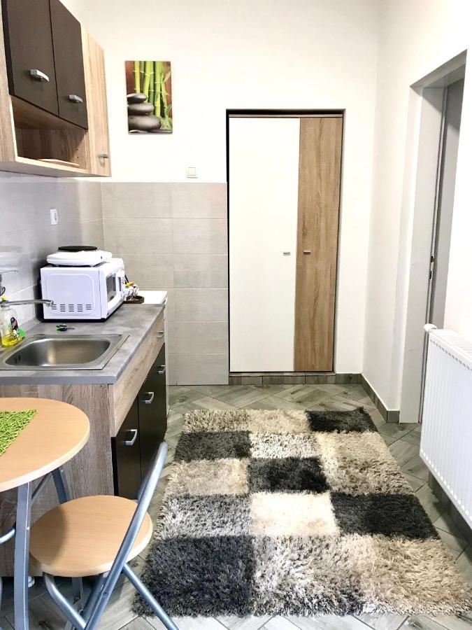 Zen Apartmani Zrenjanin Exterior foto